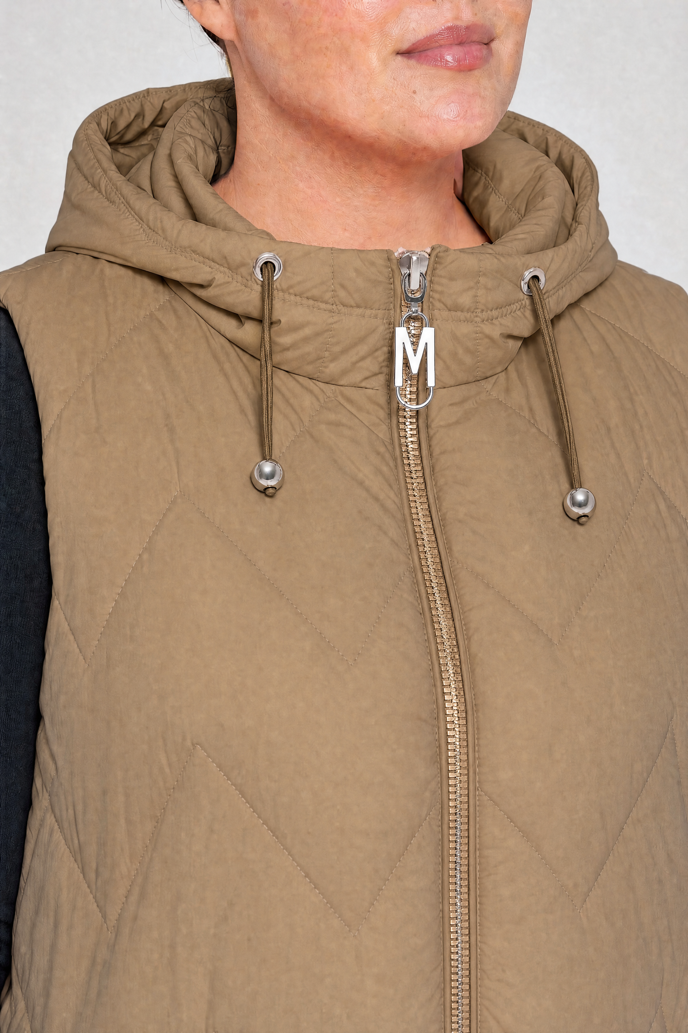 Kamizelka damska długa pikowana duże rozmiary 3XL 4XL 5XL 6XL 7XL