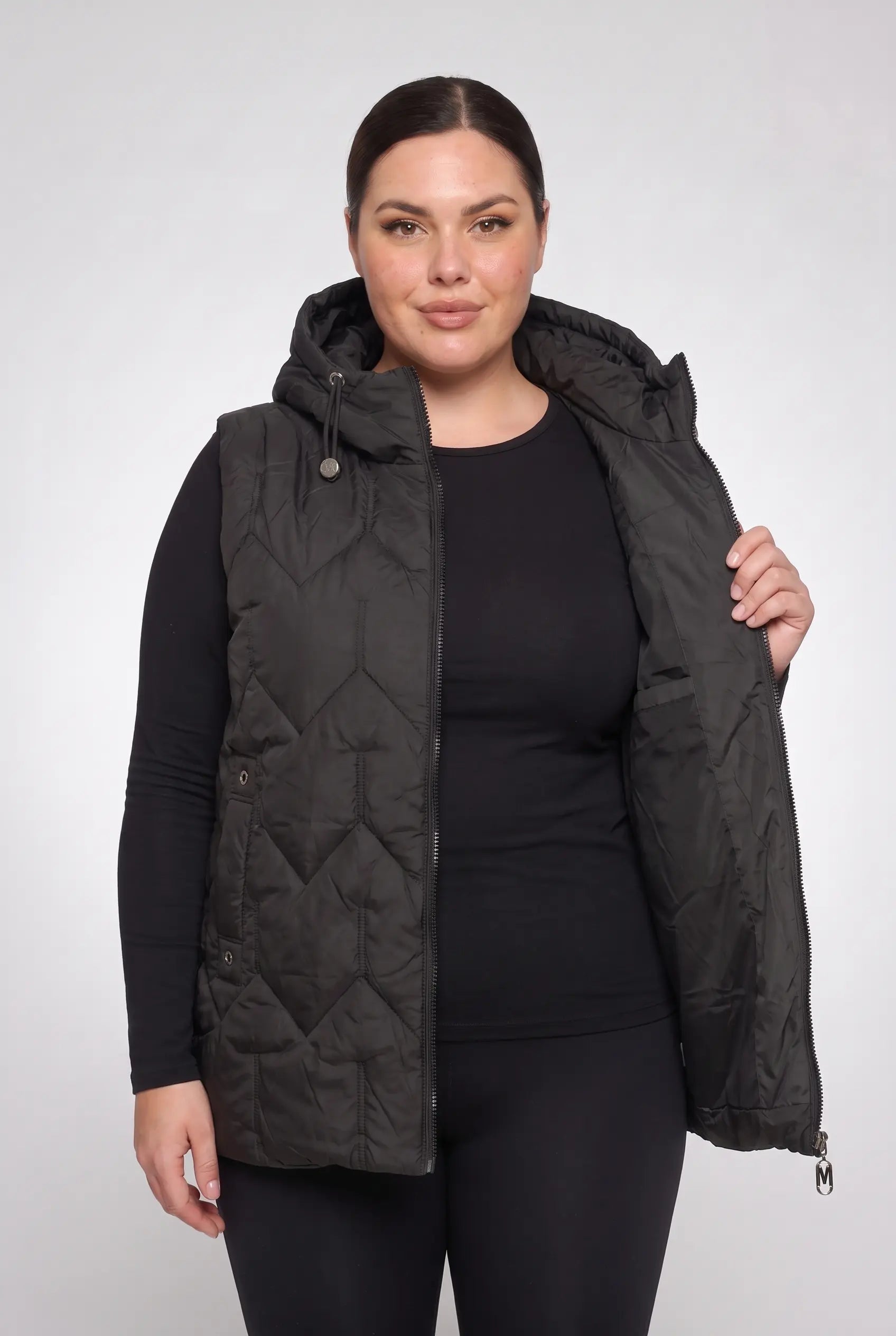 Kamizelka bezrękawnik pikowany z kapturem plus size 3XL-7XL