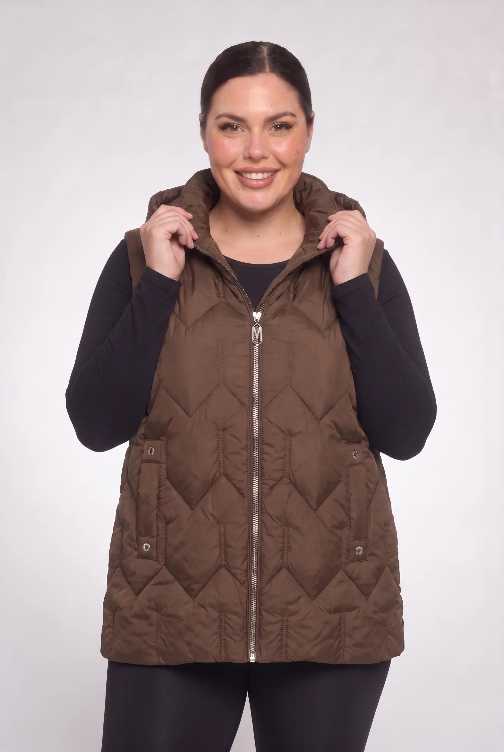 Kamizelka bezrękawnik pikowany z kapturem plus size 3XL-7XL